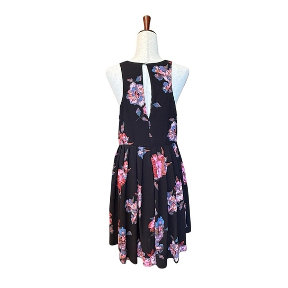 Free People Flutter By Pleated Floral Sleeveless Dress Black & Pink Size S #1616 - Picture 4 of 7